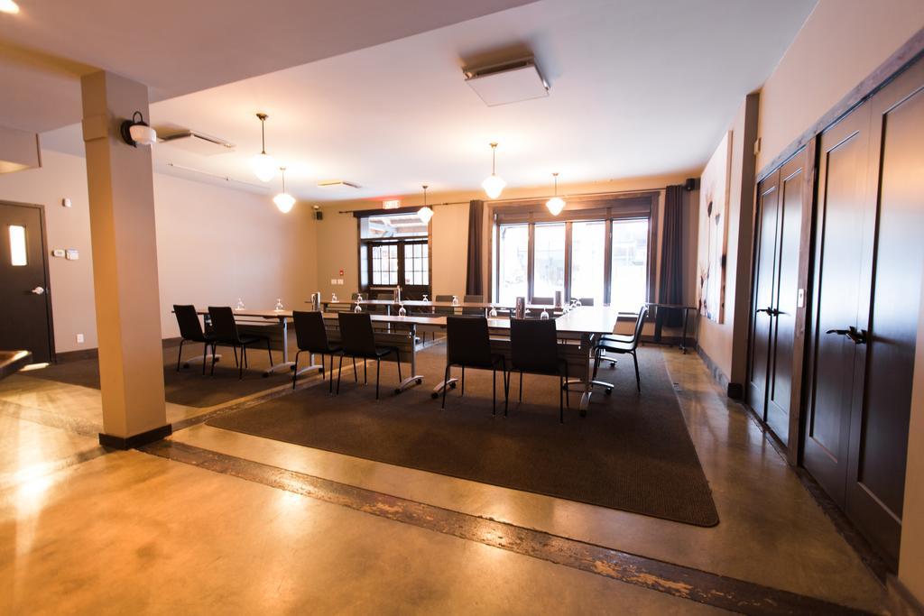 Espace 4 Saisons Magog ภายนอก รูปภาพ